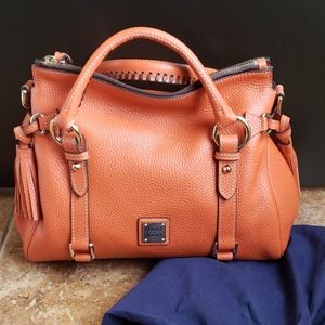 Dooney & Bourke NWT Tangerine Small Pebble satchel